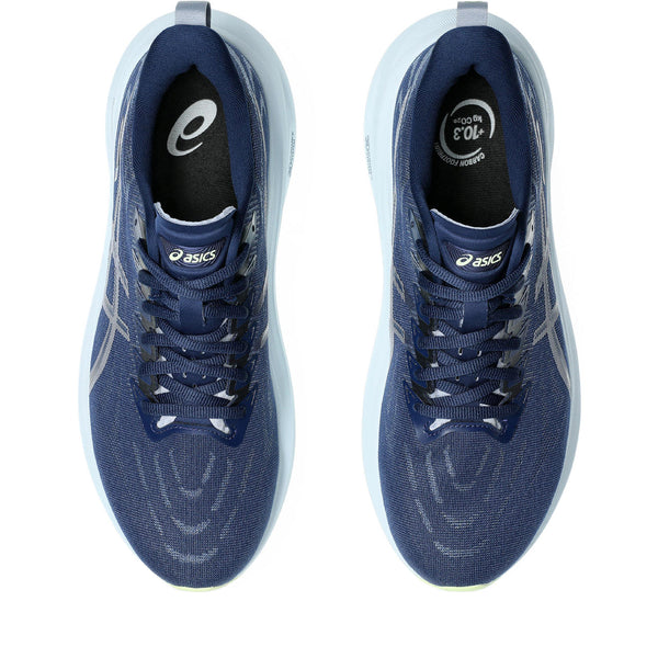 At the top of the tongue on these shoes is the ASICS emblaem.