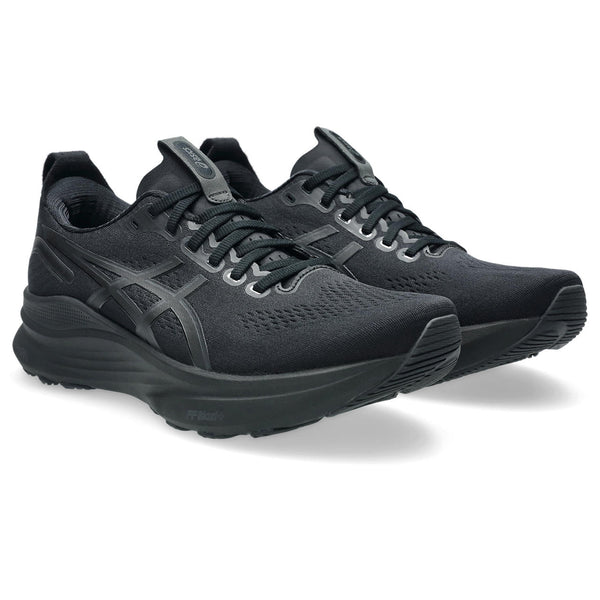 A black Asics logo is on both the lateral and medial side of the shoe.
