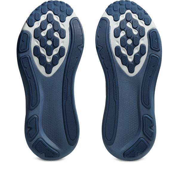Blue rubber is used on the outsole.