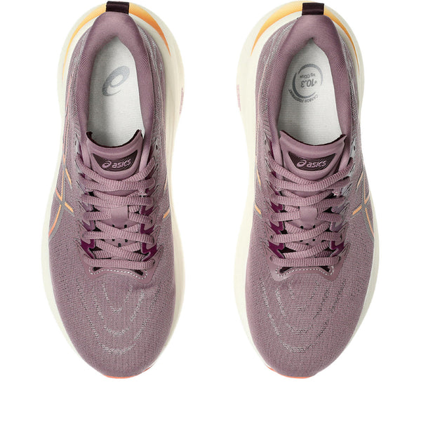The Mauve color is a great combination for a running shoe as it can look techy but as fashionalble