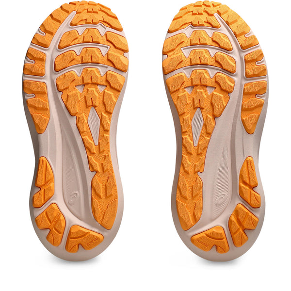 The oustole of the GT-2000 TR has additioanl lugs for great traction.