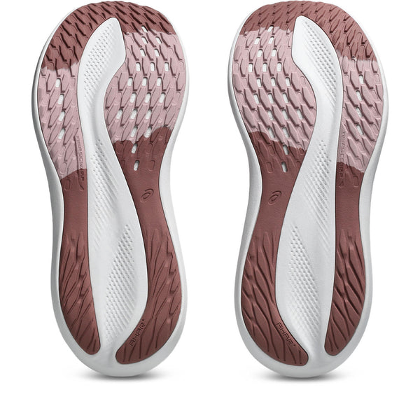 Deep and light pink rubber is used on the outsole.