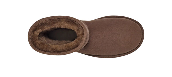 The inner sheepskin lining has the same color as the upper