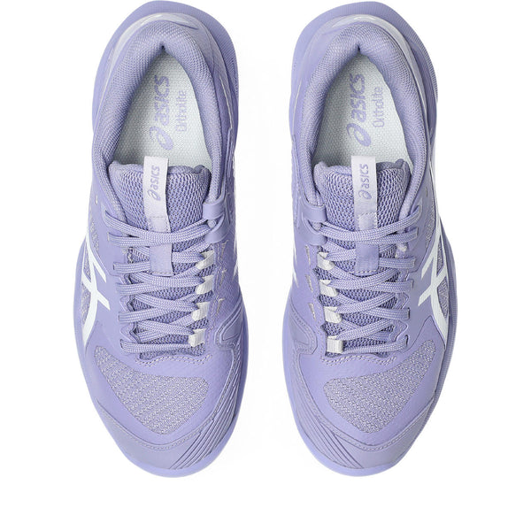 Lavender laces are used to match the upper.