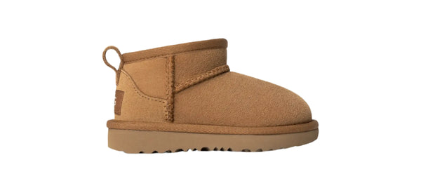 The little kid's Ugg Classsic is a classic