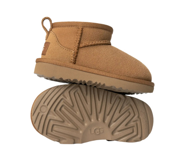 The outsole of the Ugg has a circular shape