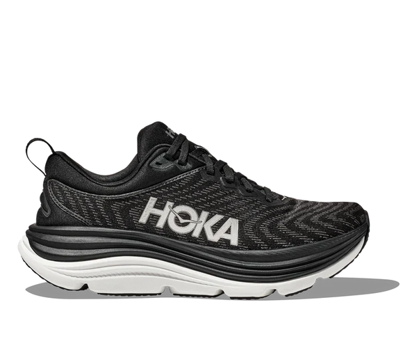 Lateral view of the Women's Gaviota 5 in the wide D width in Black/White