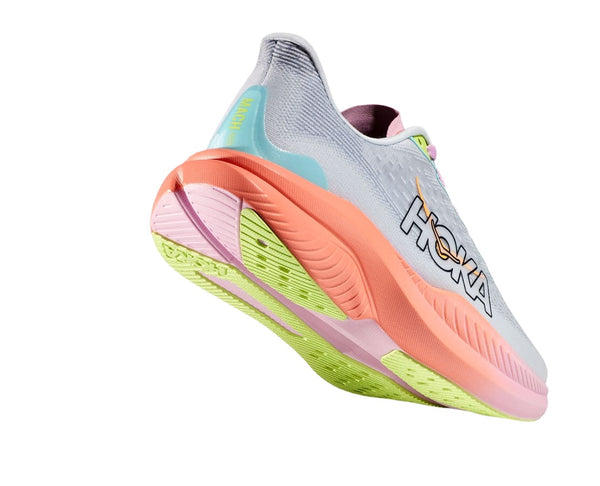 back view of womens mach 6