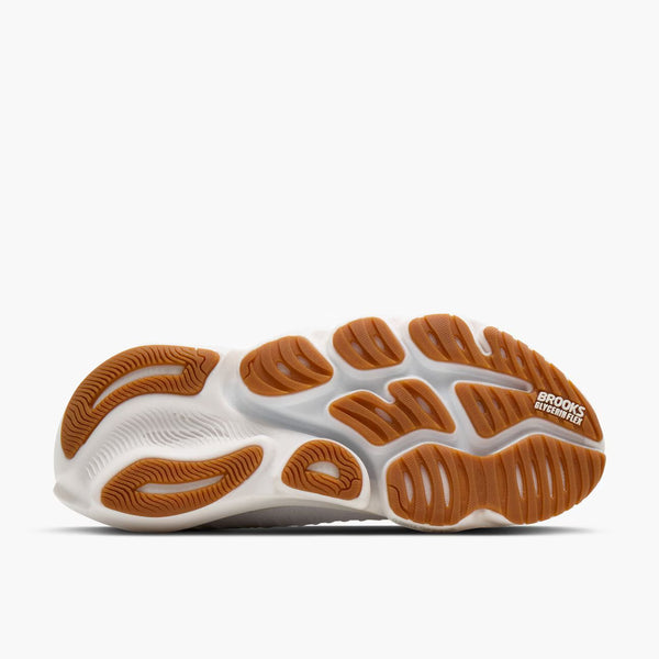 Gum rubber is used on the outsole