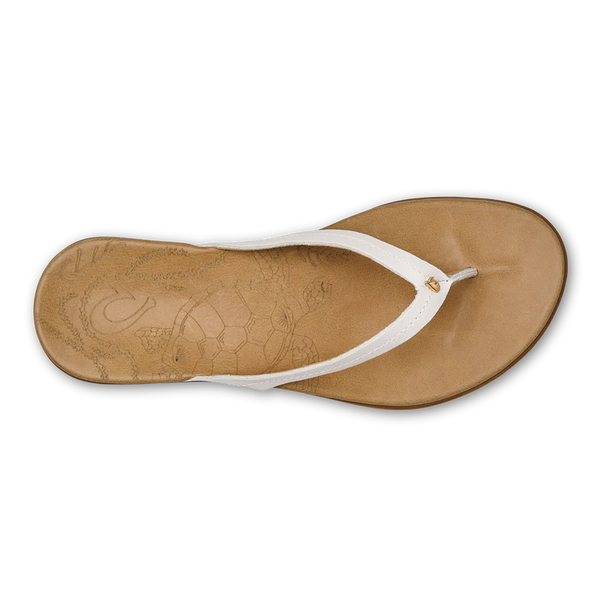 top view of womens honu sandal