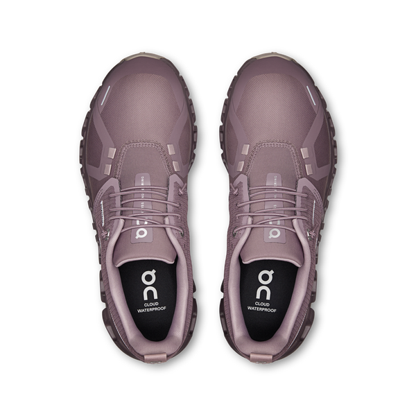 Zero-Gravity CloudTec® provides a cushioned feel