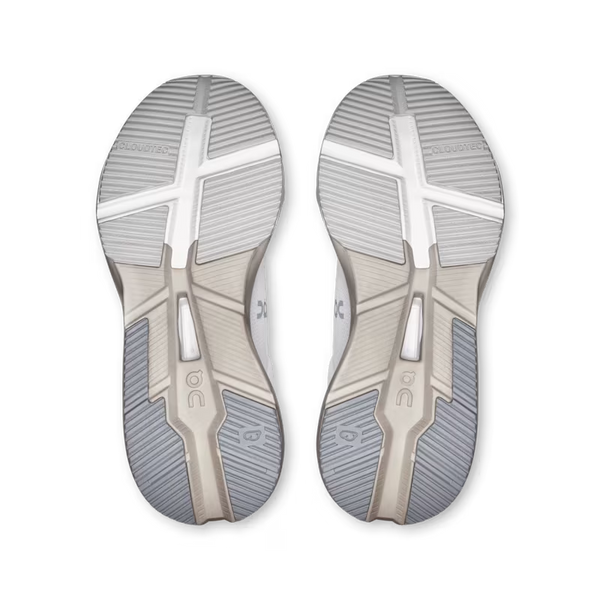 Women's Cloudnova X
