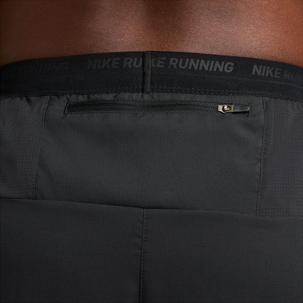 back view of mens 5" short