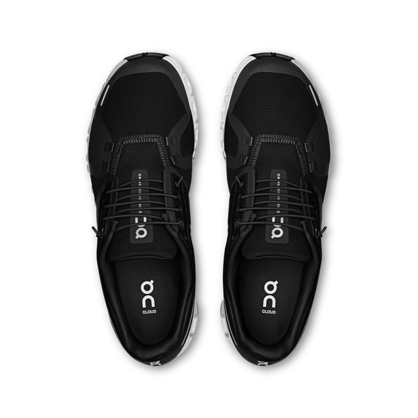 The black bungee laces on the On Cloud 6 give the shoe a great look.