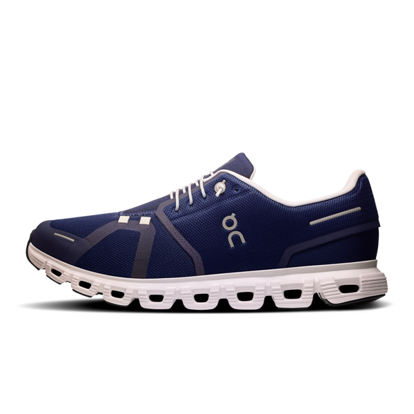 The medial side of the On Cloud 6 looks very similiar in design to the lateral side of the shoe.