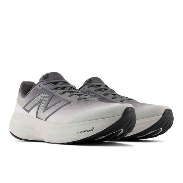 The ombre shade on these 1080's gets darker around the ankle and this darker color matches the shoes laces.