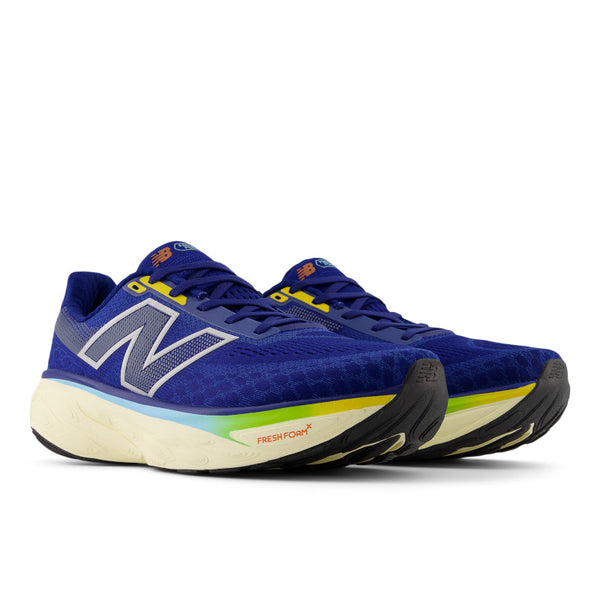 The upper of the Men's 1080 V14 from NB has 2 main diff4enret types of mesh wrapping around the foot. 1 that helps to provide form and ragidity and the other soft breathability