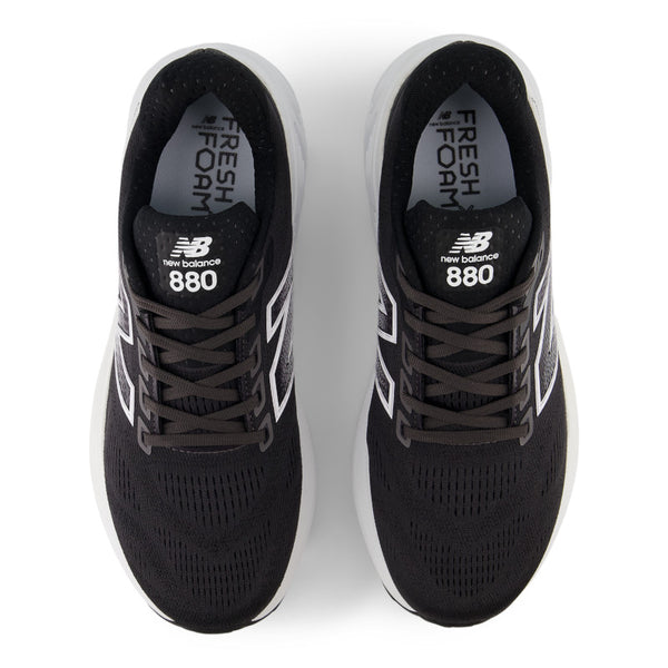 When looking down at these men's 880's the N logo in white and black is visable on both sides.