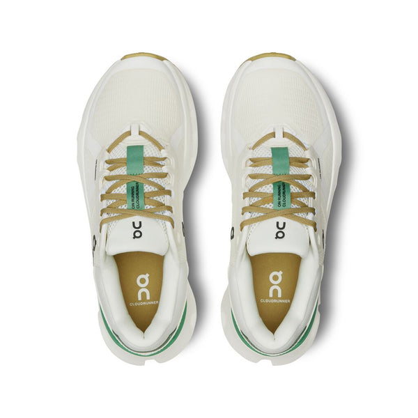 The top down look of the Cloudrunner 2 for women has a matching laces and outsole