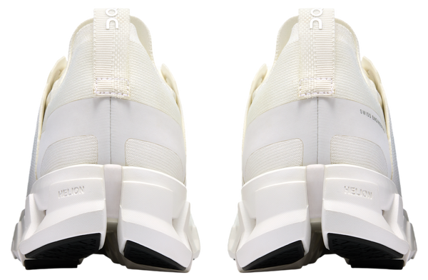 The cloudswift is a versatile style for before, during and after a run.