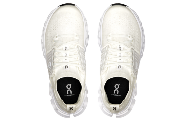 The upper is made of one-piece and is super breathable.