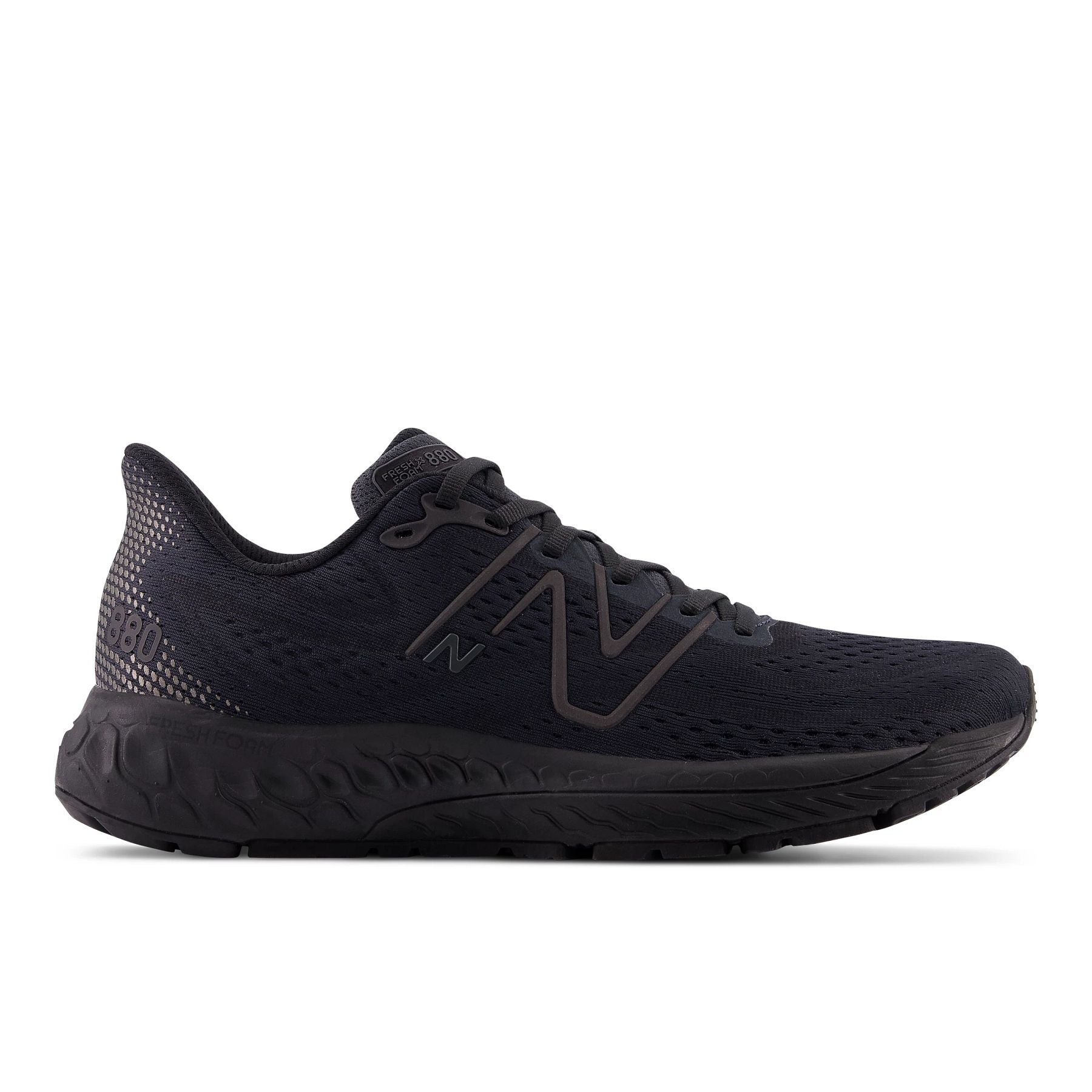 Lateral view of the Men's New Balance 880 V13 in all black