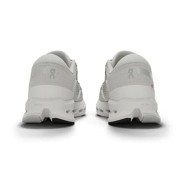 The heel cup has on logos on the side.