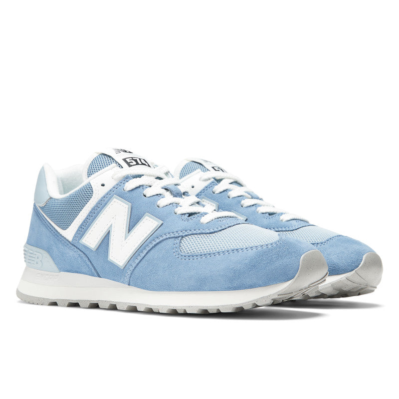 Both shoes at the diagonal angle shows of the great blue color in this 574