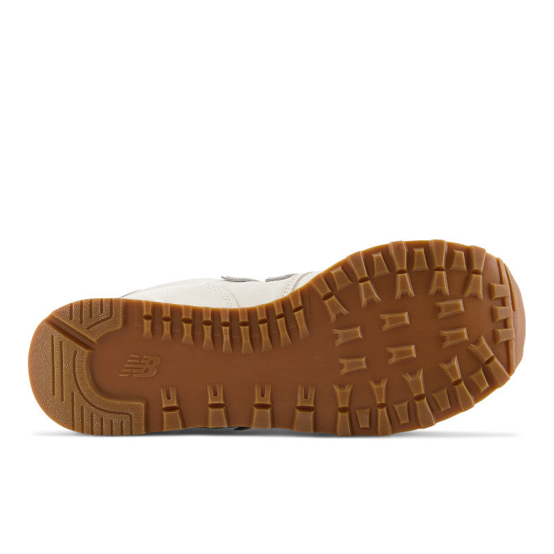 The outsole of these tonal 574's from NB have a gum rubber material