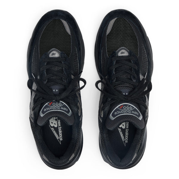 This 990 is all black, upper, midsole and tongue.
