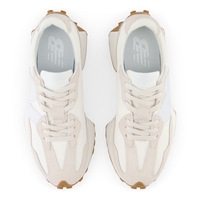 From the top down the white laces of the shoe work perfectly with the rest of the upper