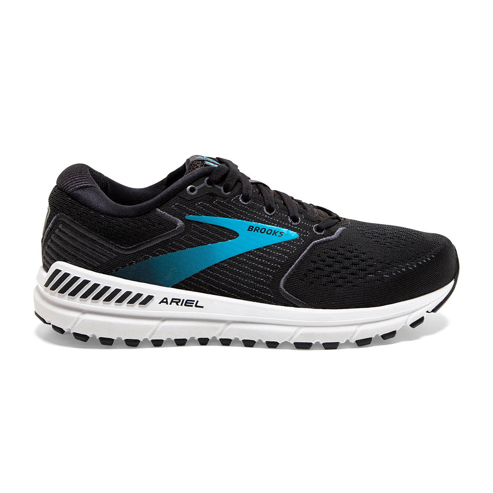 The Ariel ’20 is known for its trusted stability and soft, cushioned ride. This reliable women’s running shoe offers just-right support and reduces impact for a more comfortable stride.