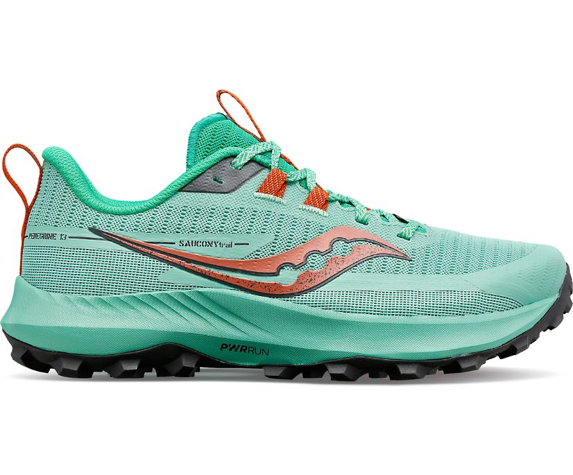 Lateral view of the Women's Peregrine 13 trail shoe by Saucony in the color Sprig/Canopy