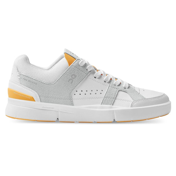 Meet the most expressive member of The Roger Collection from On. The Women's Clubhouse gives you a nostalgic look with the comfort of next-gen tech. With a nod to the nineties, the overlays give you a little more sneaker than you get with other shoes in the series. In short, this is The Roger you wear to make a statement.