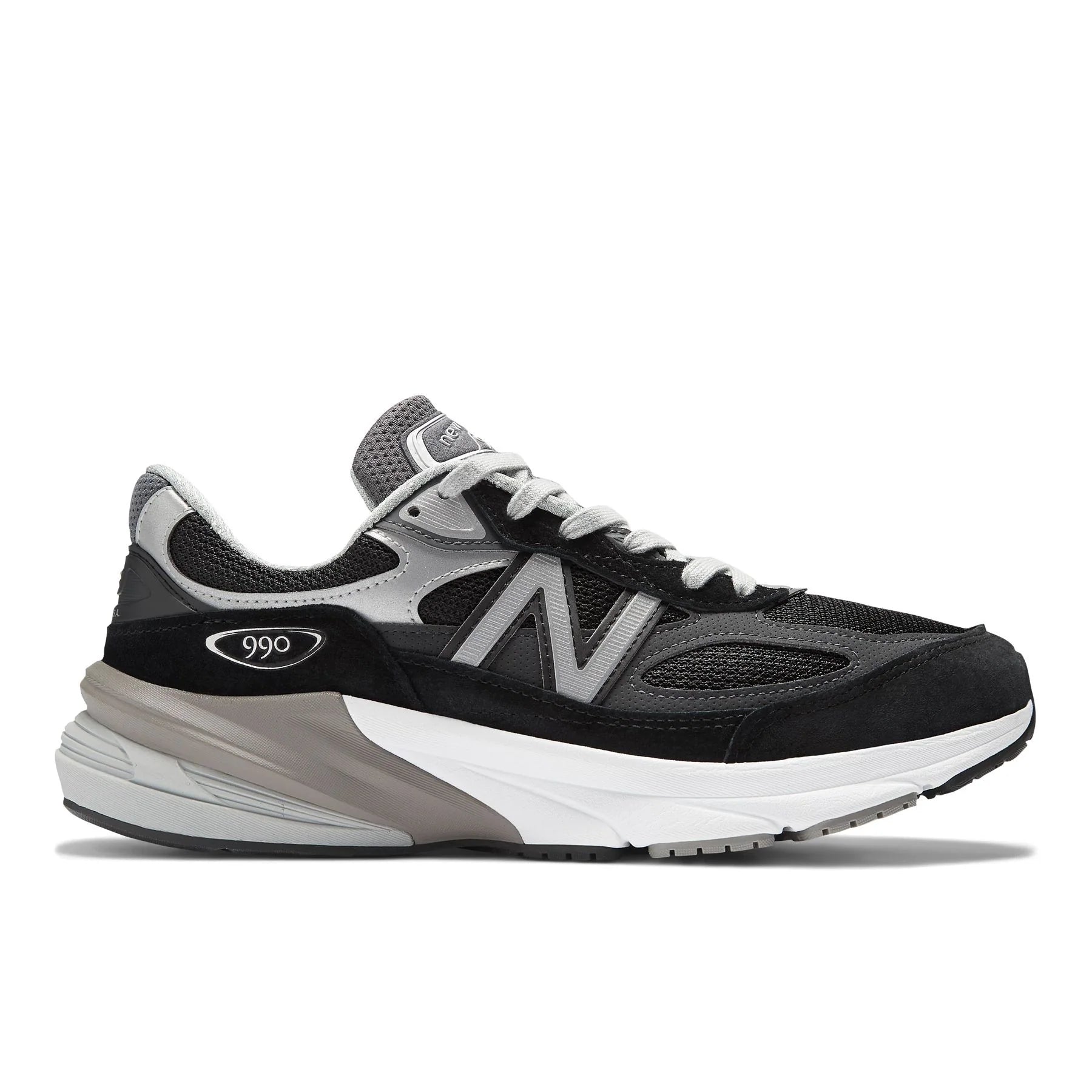 Lateral view of the Men's New Balance 990 V6 lifestyle shoe in the color Black/White
