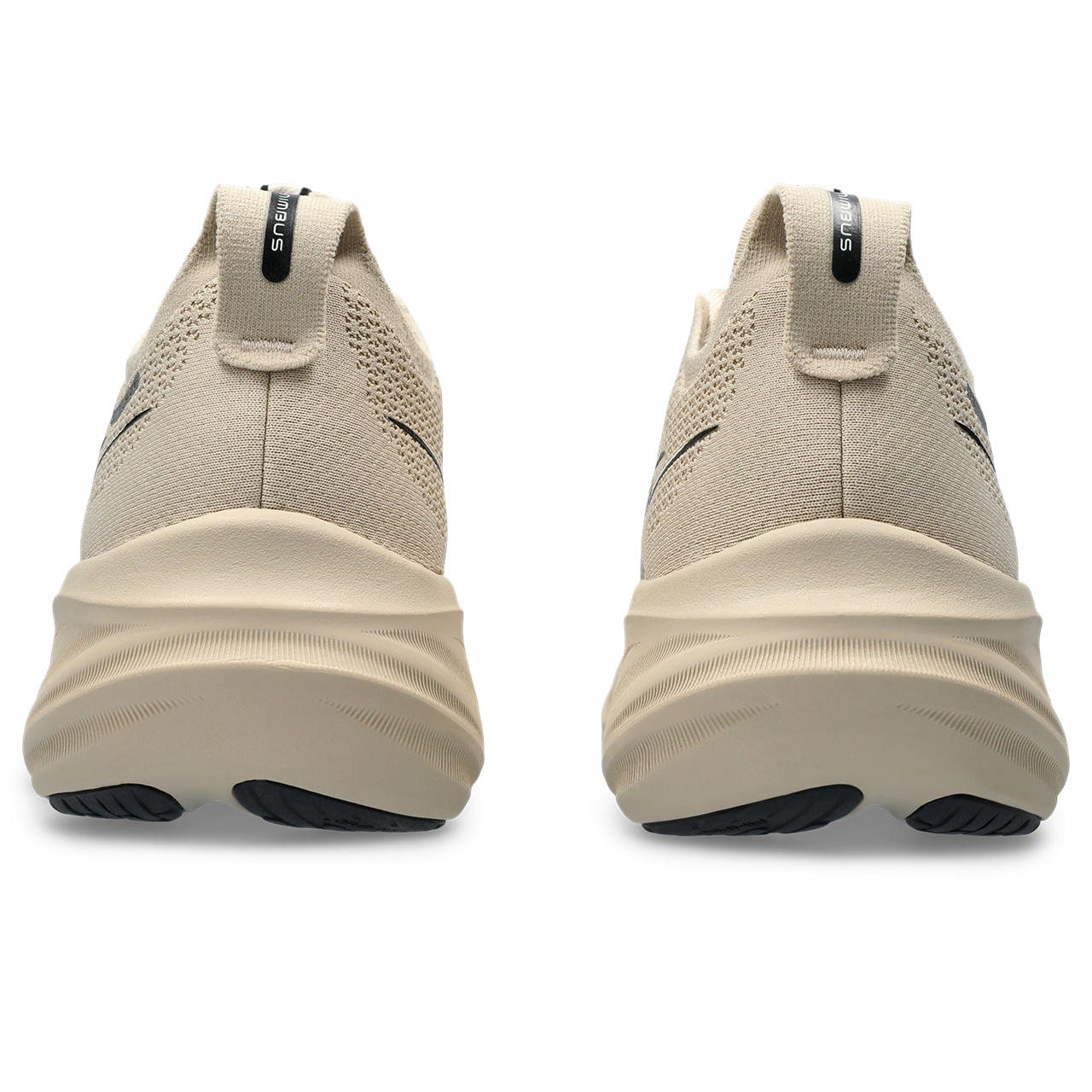 This design is revamped to help create a softer and smoother running experience. A soft engineered knit upper comfortably wraps your foot while supplying advanced ventilation. Additionally, the knit tongue and collar help provide a soft and supportive feel.