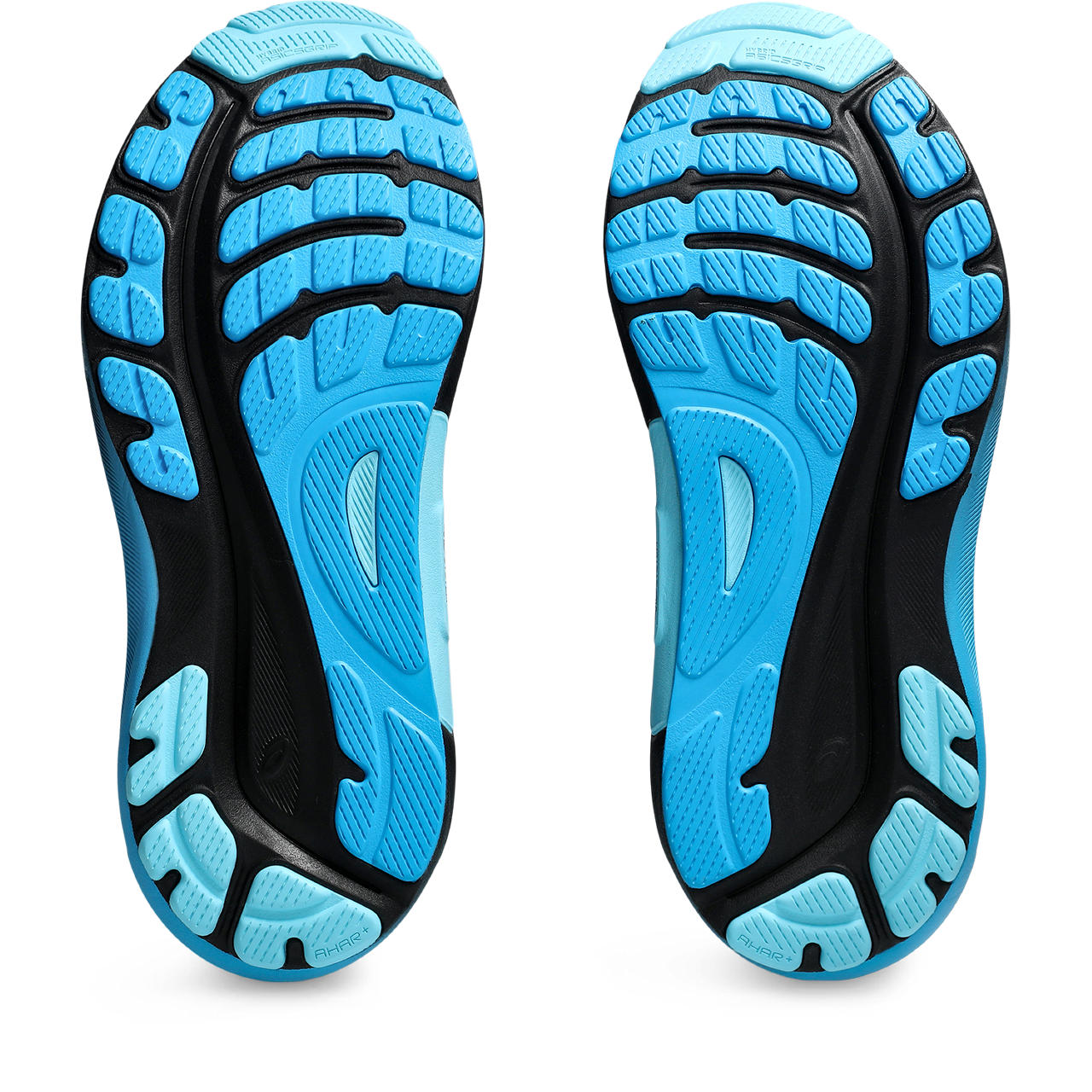 The outsole of this Kayno 31 is all blue and black like the upper