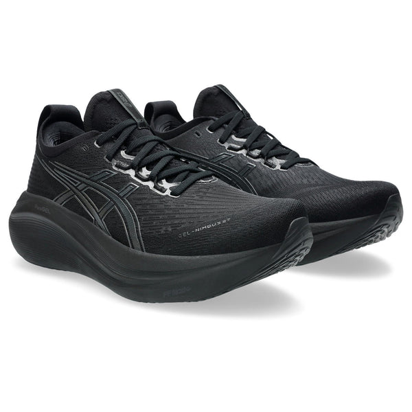 A black Asics logo is in the middle of the upper on both sides. 