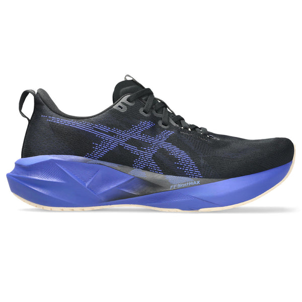 This Novablast 5 has a cobalt midsole and a black upper. 