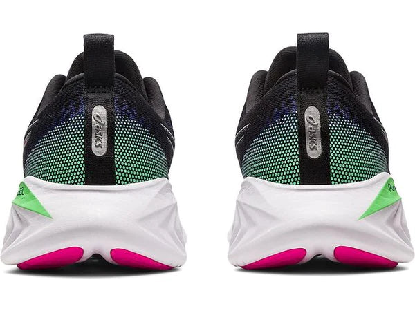 Back view of the Women's Cumulus 25 in Black/Pink Rave