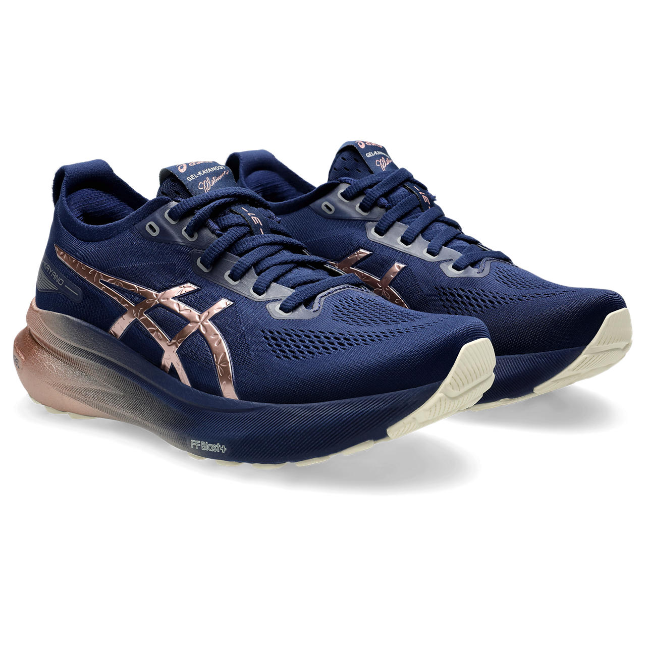 The version of the Kayano 31 features the premium Platinum treatment.