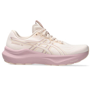 This GT-2000 14 as a light pink upper and darker pink midsole. 