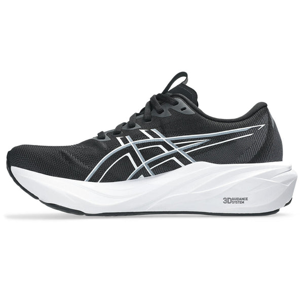 3d guidance system is printed on the midsole on the medial side.