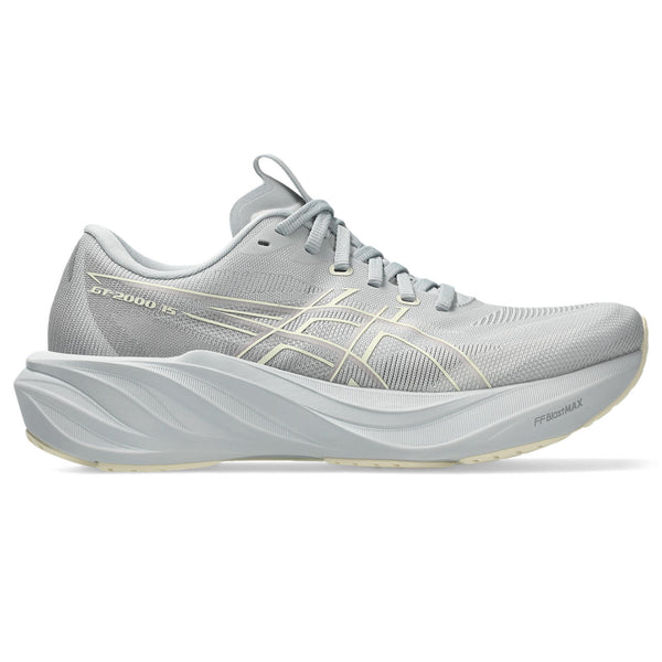 This GT-2000 15 has a light grey upper and midsole. 