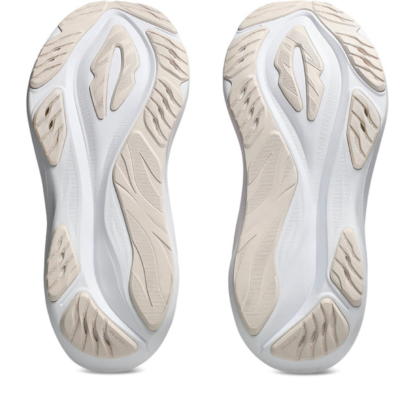 Cream rubber is used on the outsole