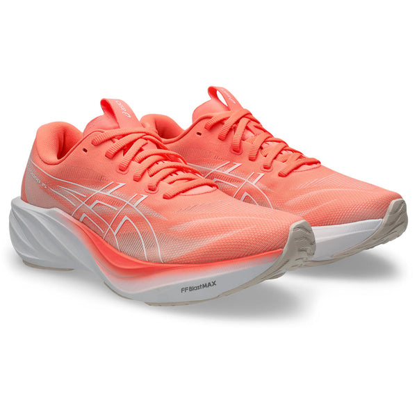 A white outline of an asics logo is in the middle of the upper on both sides.