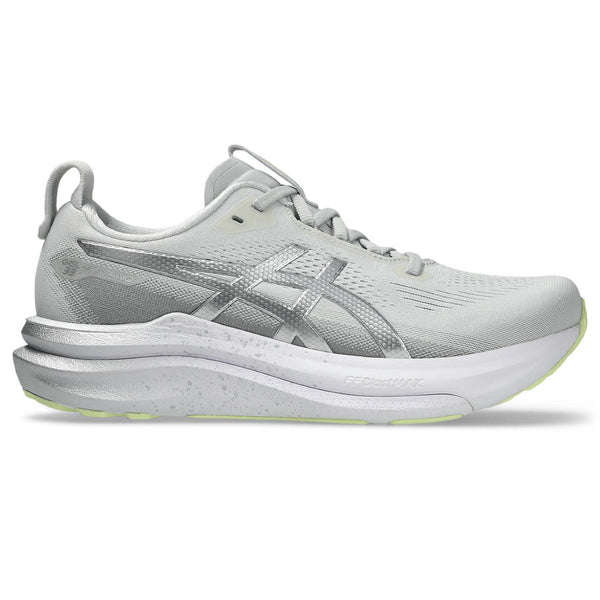 This Kayano 33 has a light grey upper and white midsole.