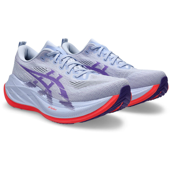 A deeper purple Asics logo is in the middle of the upper on both sides. 