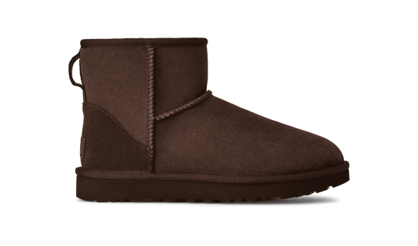 This Classic Mini II boot is short coming up to around the lower calf. 