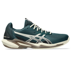 This mens ASICS tennis hoe is a mostly all green color with a few pops of a cream colorway.